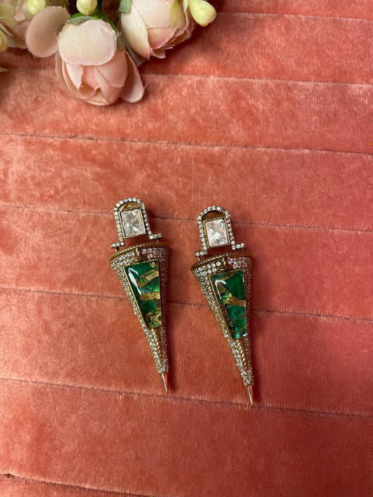 Violet Evening allure stud earrings