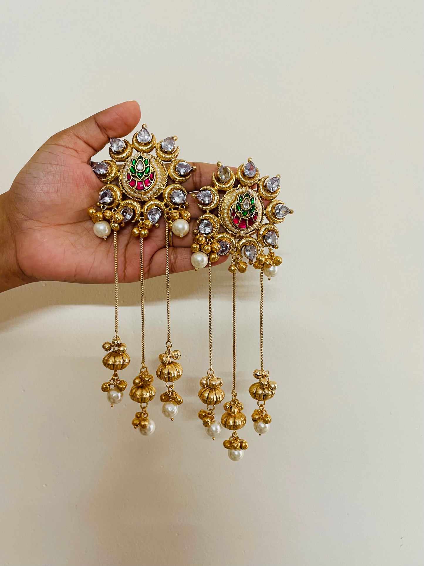 TARA JHUMKA