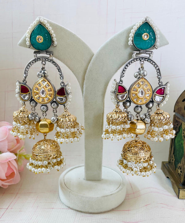 Saaz Earrings