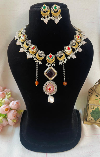 Aratrika Fusion Choker Set
