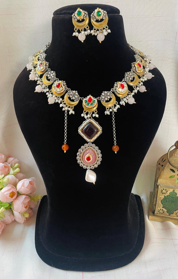 Aratrika Fusion Choker Set