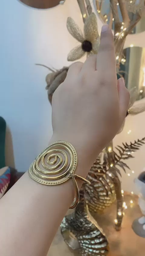 Noor handcuff