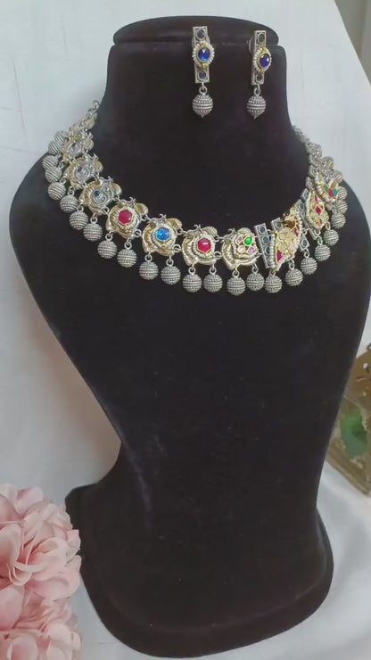 Trinay Fusion Choker Set
