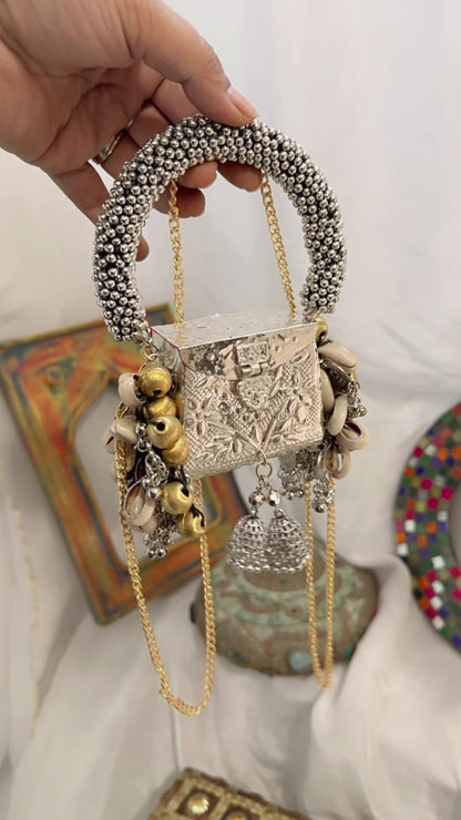 Gul Bahar Batwa