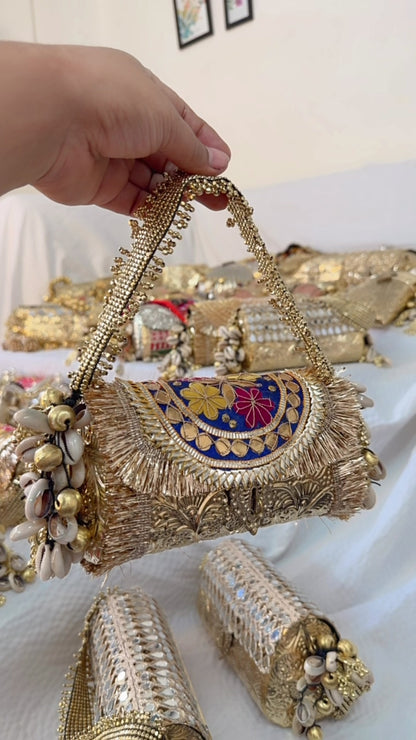 Sitara Batwa-Gota patti