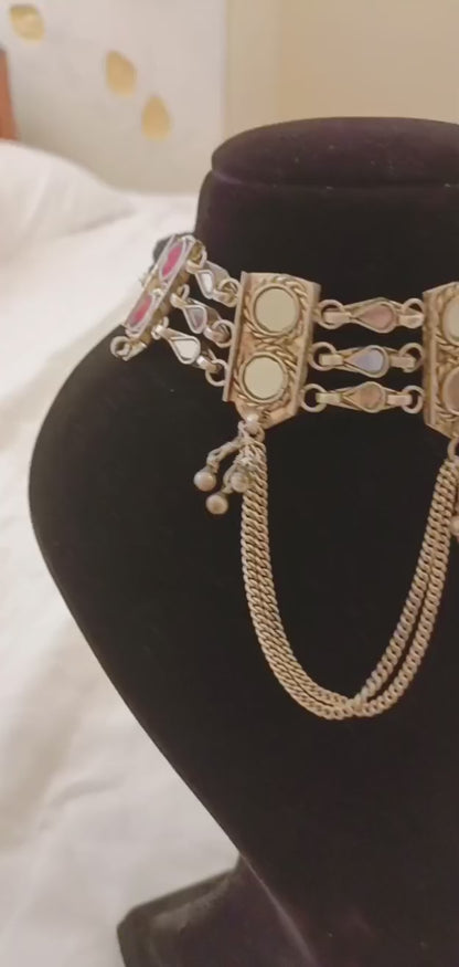 Nargis Glass Choker