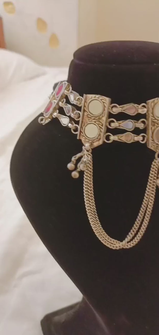 Nargis Glass Choker