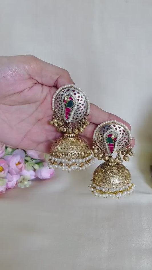 Gauri Jhumka