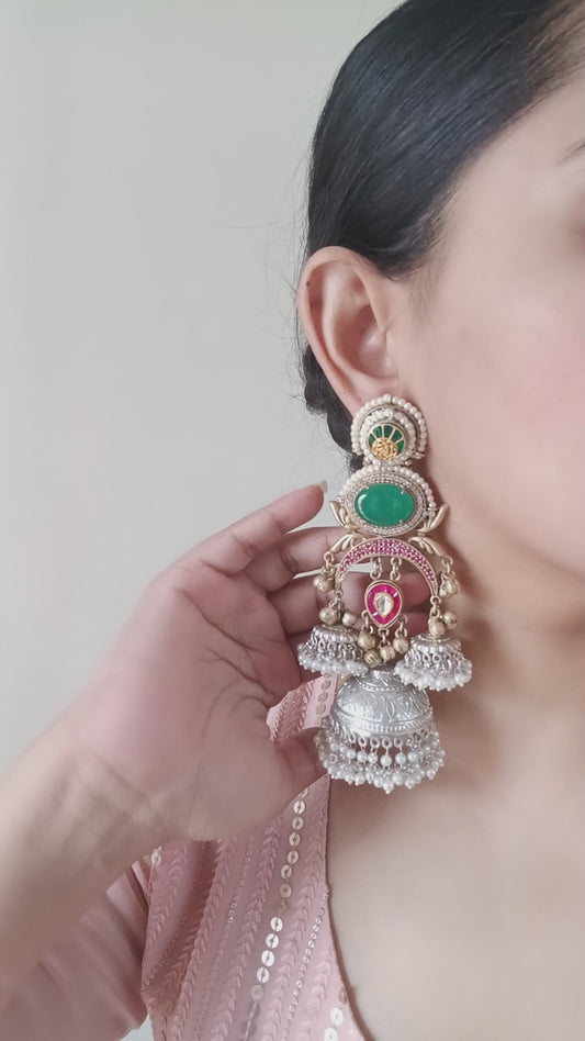 Ravira Jhumka
