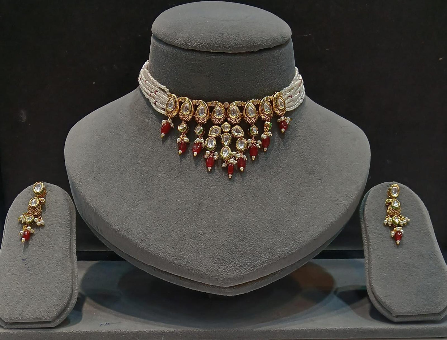 Zarika Kundan Choker – Pearl Strands with Crimson Drops