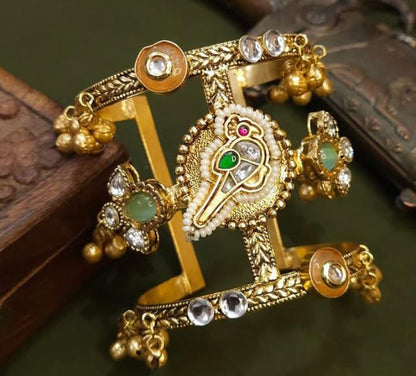 Sriham handcuff